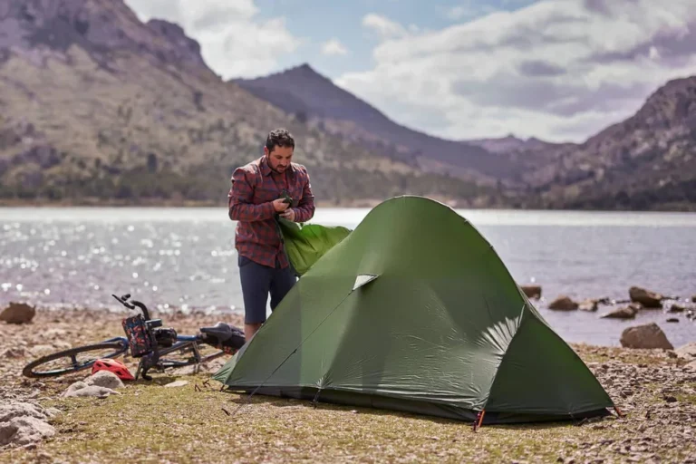 A Guide to Camper Gifts: Thoughtful Ideas for Outdoor Enthusiasts